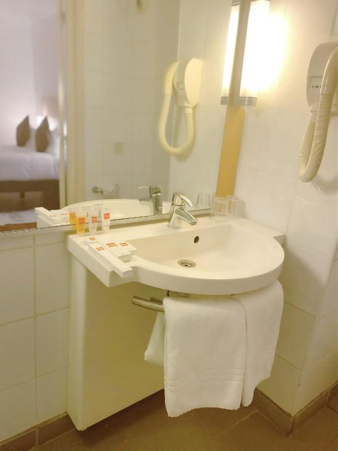 Hotel Ibis Lagos Ikeja Extérieur photo