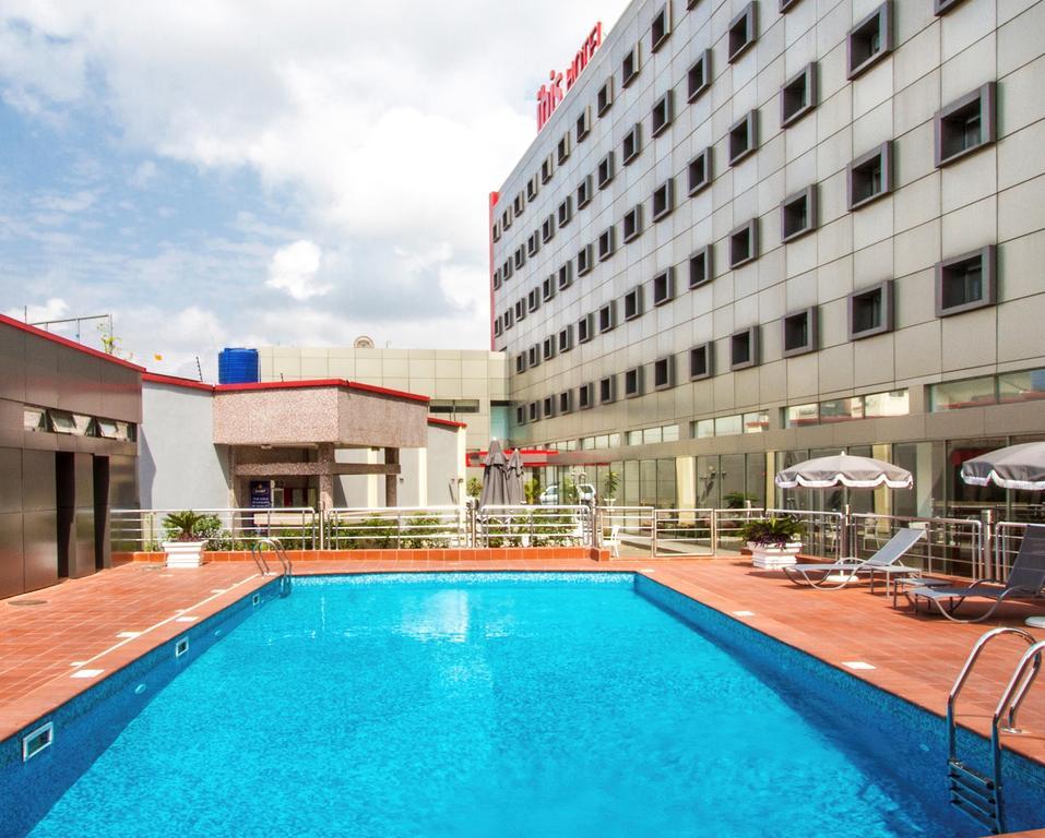 Hotel Ibis Lagos Ikeja Extérieur photo